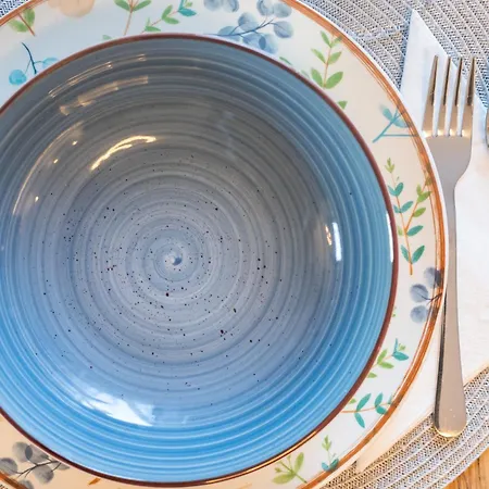 Azuris - Modern Sea View Apartment, Steps From The Center And Apartman