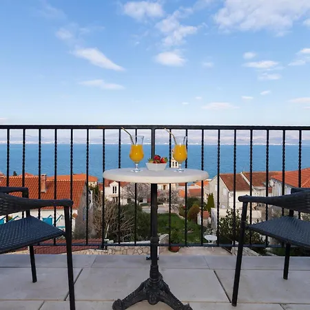 Apartman Azuris - Modern Sea View Apartment, Steps From The Center And Sutivan