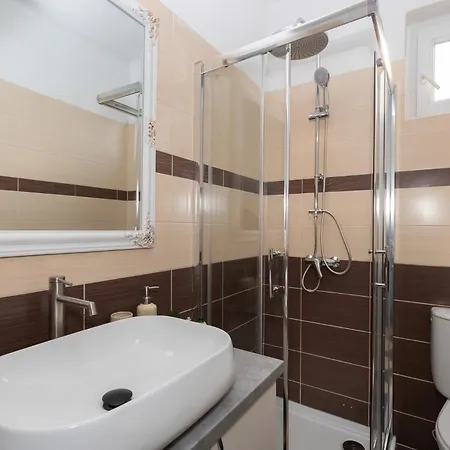 Apartman Azuris - Modern Sea View Apartment, Steps From The Center And