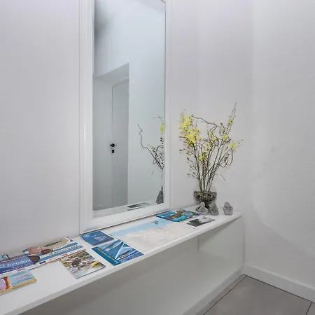 Azuris - Modern Sea View Apartment, Steps From The Center And *